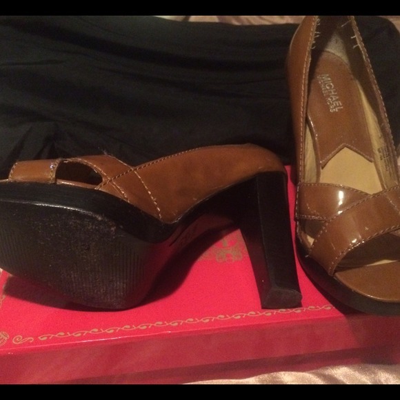 Michael Kors Heels🔆Free Shipping - Picture 5 of 8